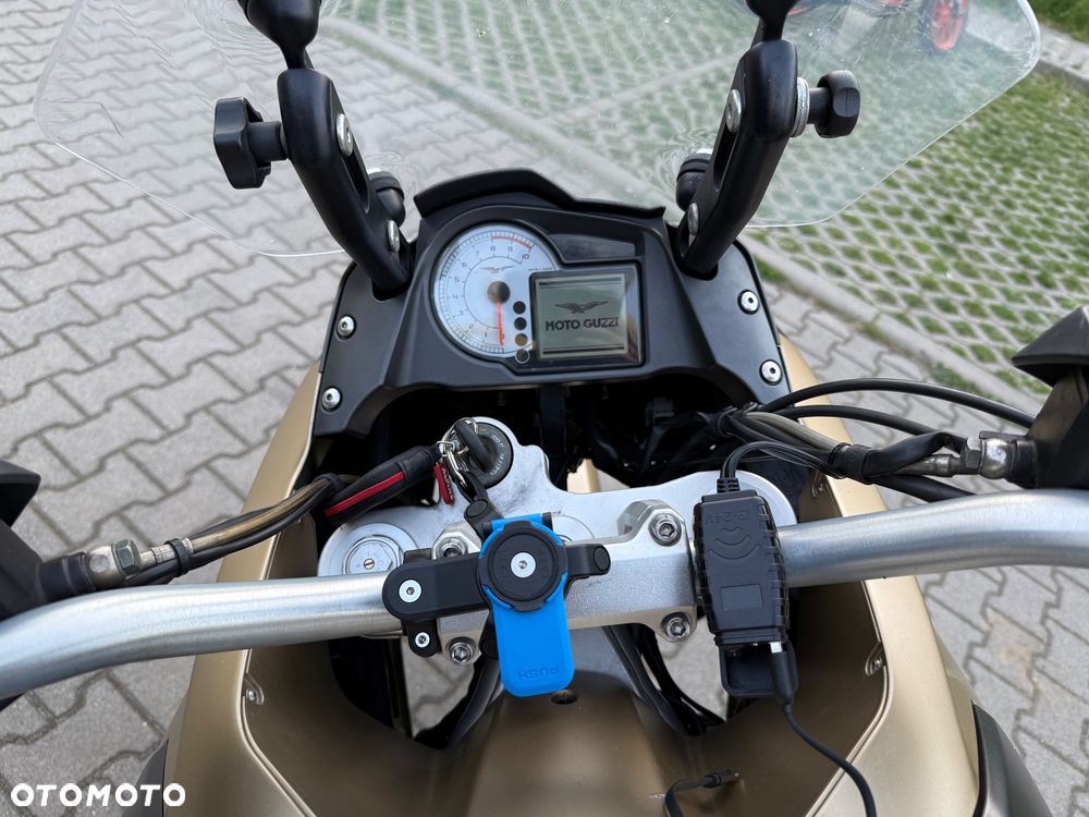 Moto Guzzi Stelvio - 11