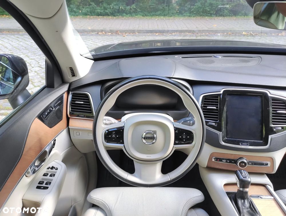 Volvo XC 90 D5 SCR AWD Inscription - 17