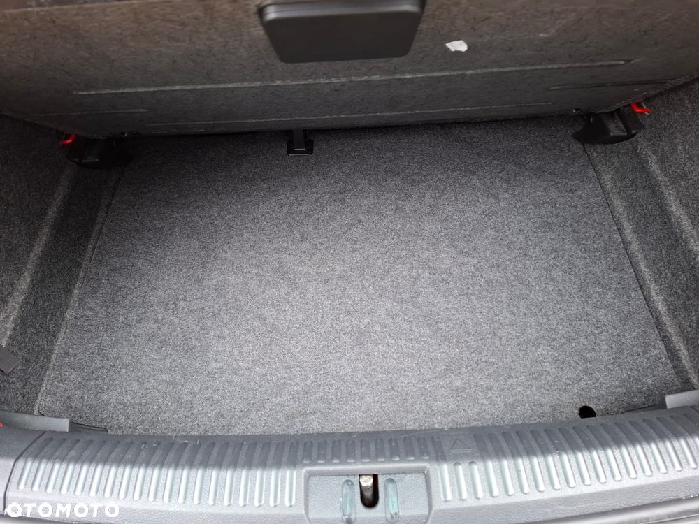 Volkswagen Polo 1.2 TSI Highline DSG - 23