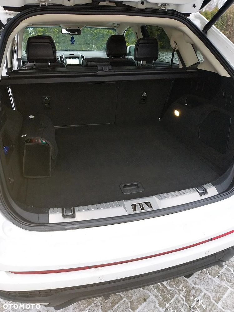 Ford Edge 2.0 TDCi Twin-Turbo 4WD ST-Line - 12