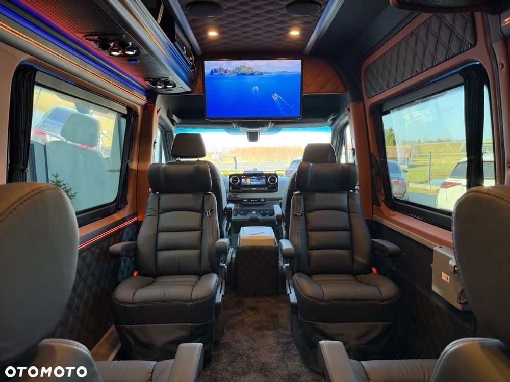 Mercedes-Benz Sprinter - 28