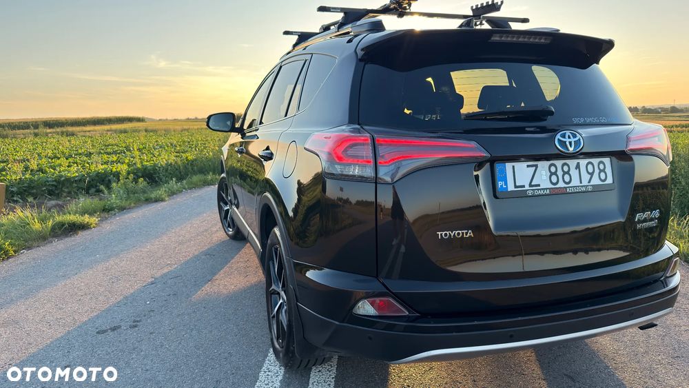 Toyota RAV4 Hybrid Premium 4x2 - 2