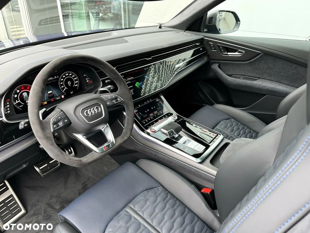 Audi RS Q8 - 3