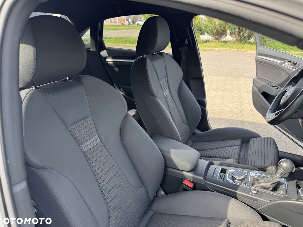 Audi A3 Limousine 35 TFSI S tronic - 22