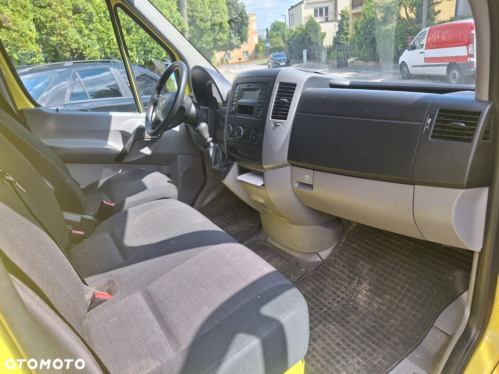 Mercedes-Benz Sprinter - 9