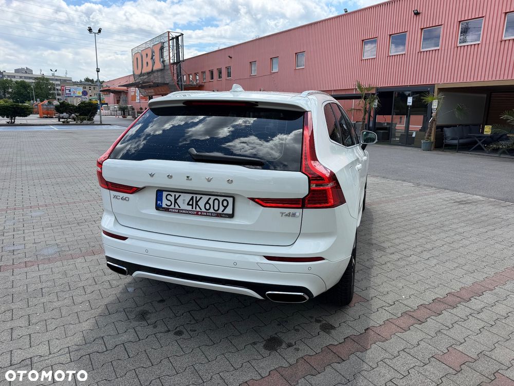 Volvo XC 60 T4 R-Design - 5