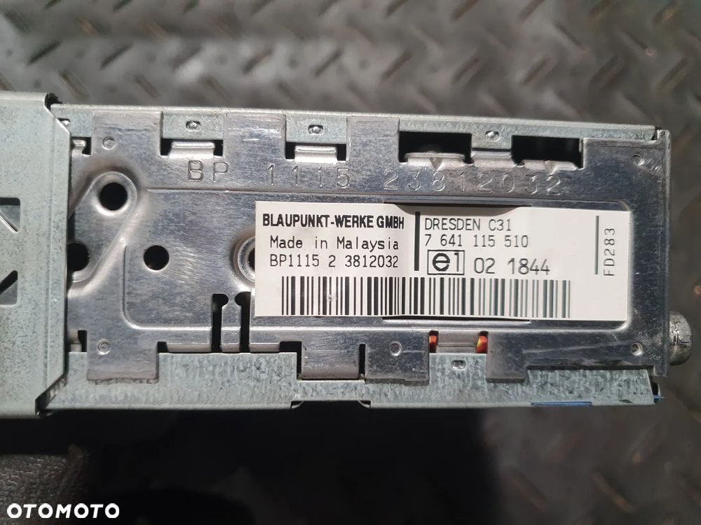 RADIO SAMOCHODOWE BLAUPUNKT DRESDEN C31 - 2