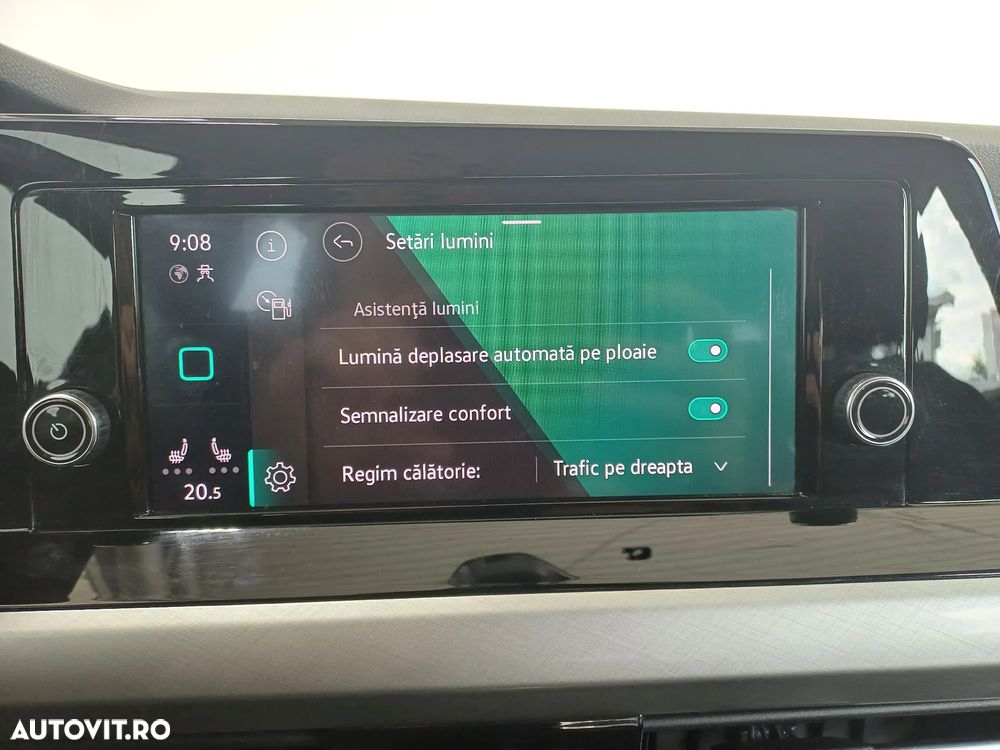 Volkswagen Golf 1.5 eTSI ACT DSG MHEV Life - 24