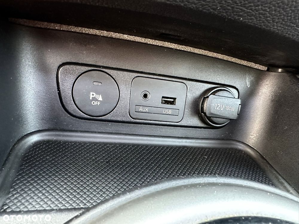 Kia Sportage 1.6 GDI 2WD ISG Dream-Team Edition - 24