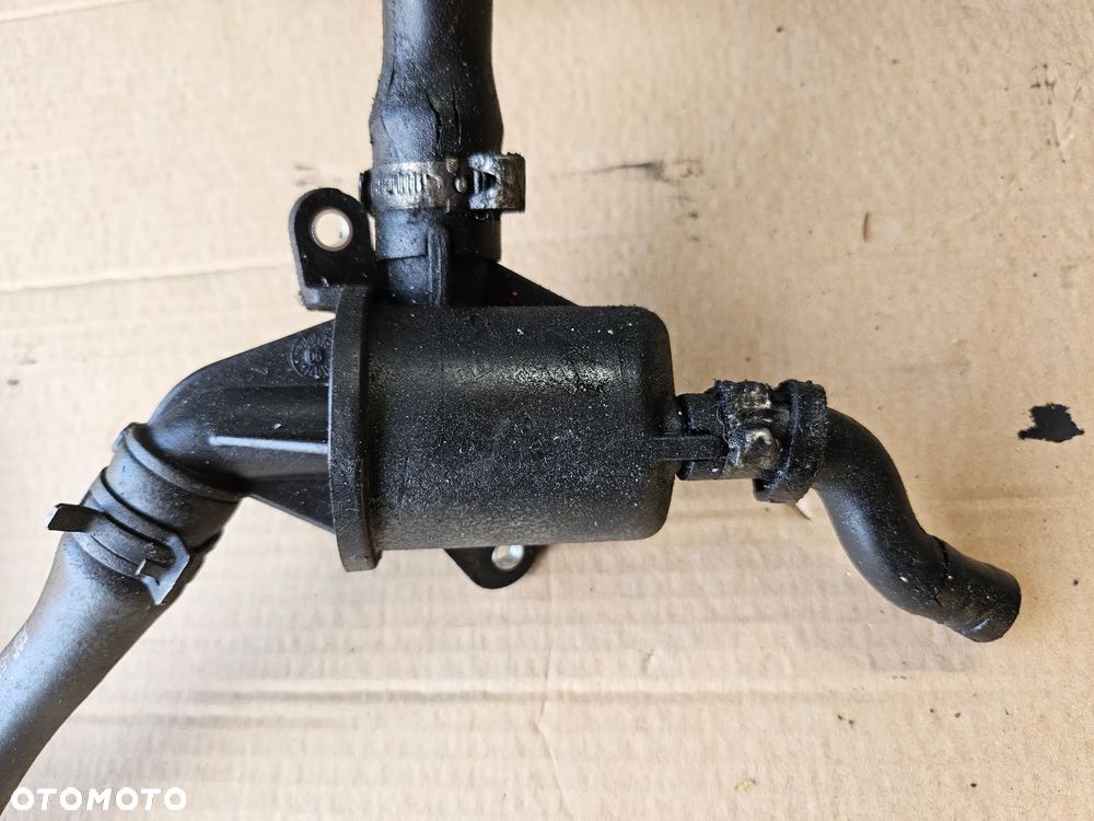 Opel Combo Corsa Meriva Astra 1.3 CDTI odma separator oleju silnika - 1