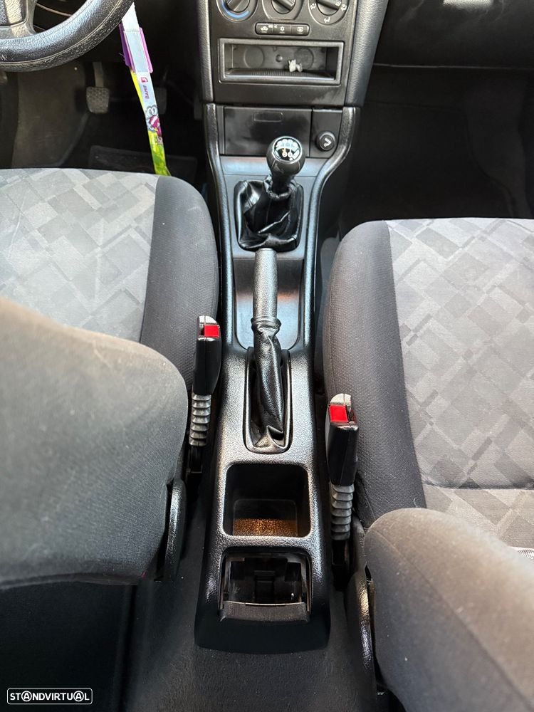 Opel Astra 1.4 Club - 20