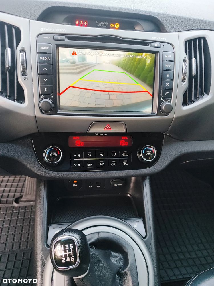 Kia Sportage - 16