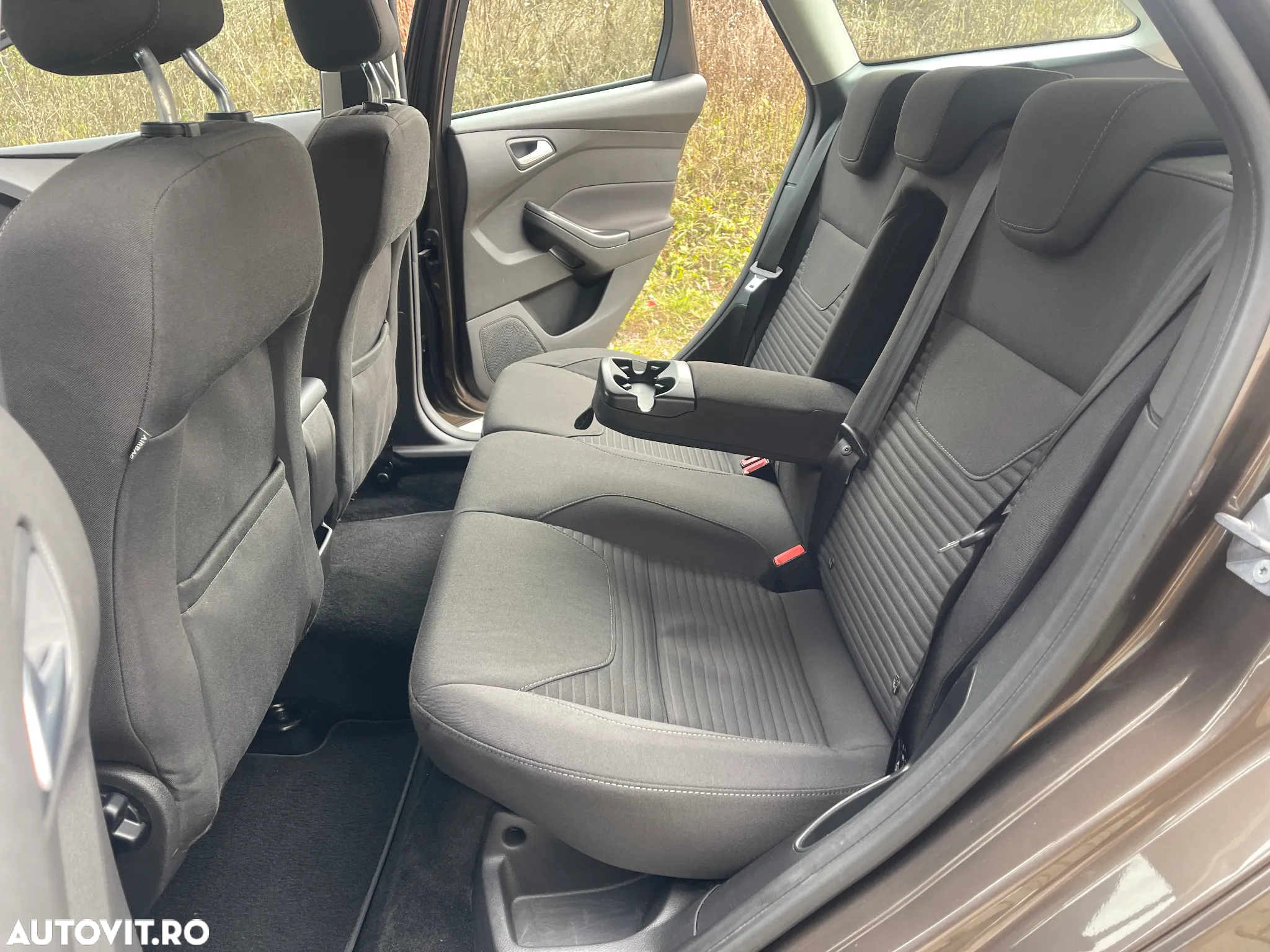 Ford Focus 1.5 EcoBlue Start-Stopp-System TITANIUM - 31