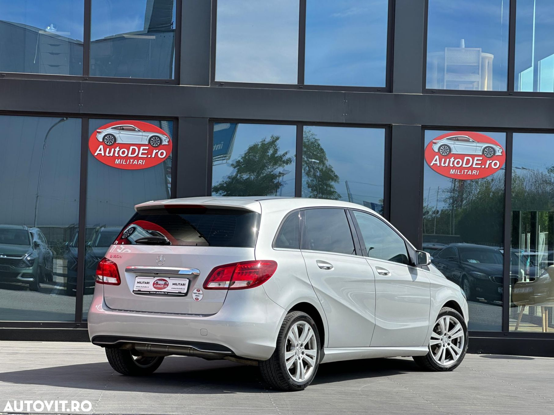 Mercedes-Benz B - 4