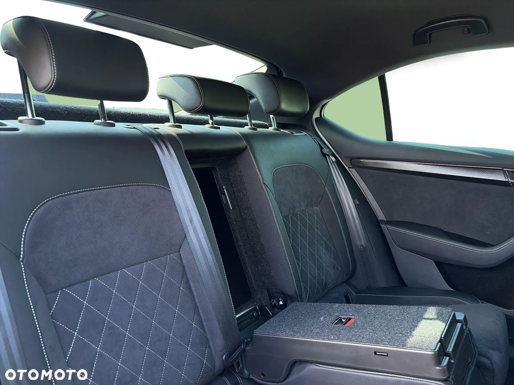 Skoda Superb 2.0 TSI Sportline DSG - 36