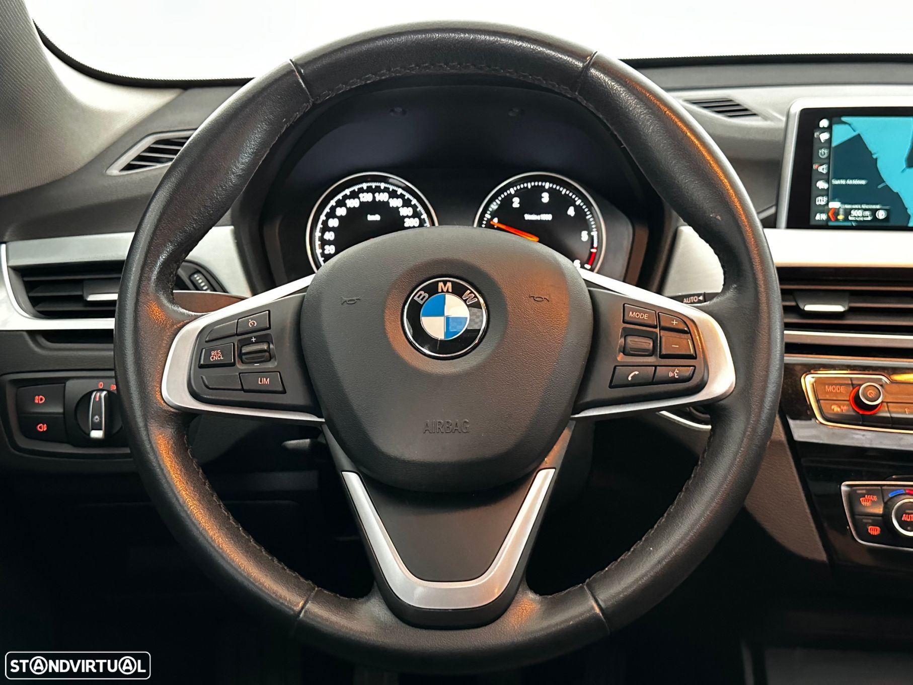 BMW X1 16 d sDrive Line xLine - 20