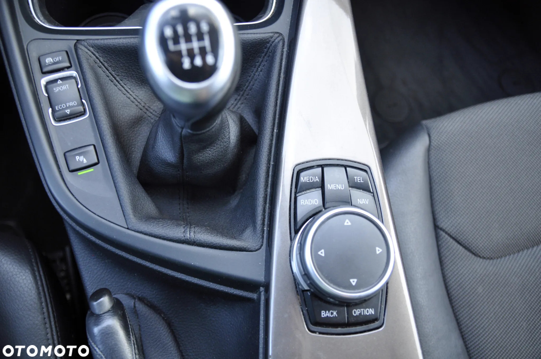BMW Seria 3 318d Sport Line - 16