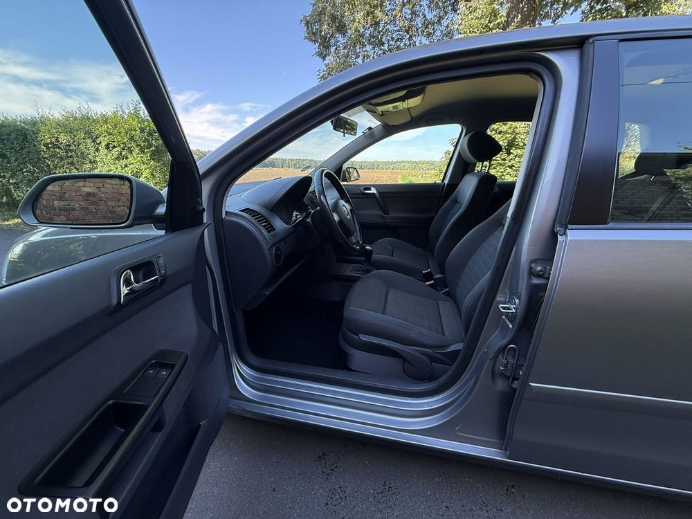Volkswagen Polo 1.4 16V Comfortline - 12