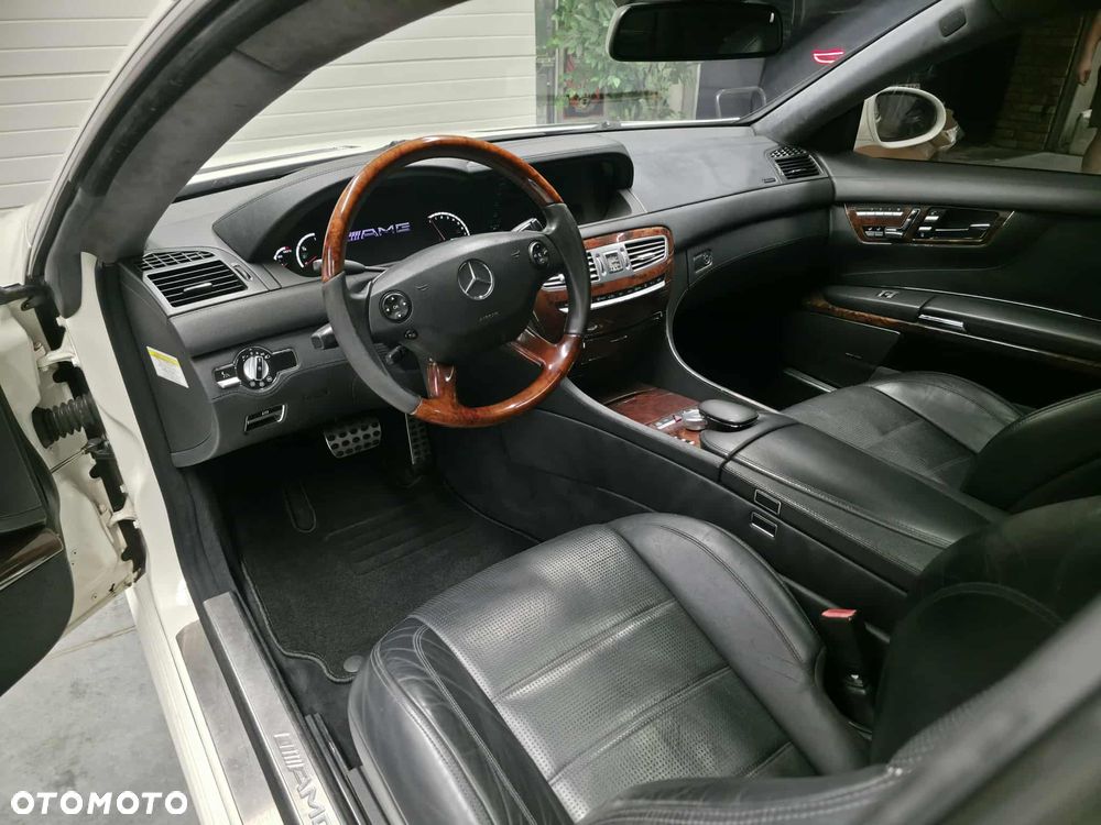 Mercedes-Benz CL 63 AMG - 9