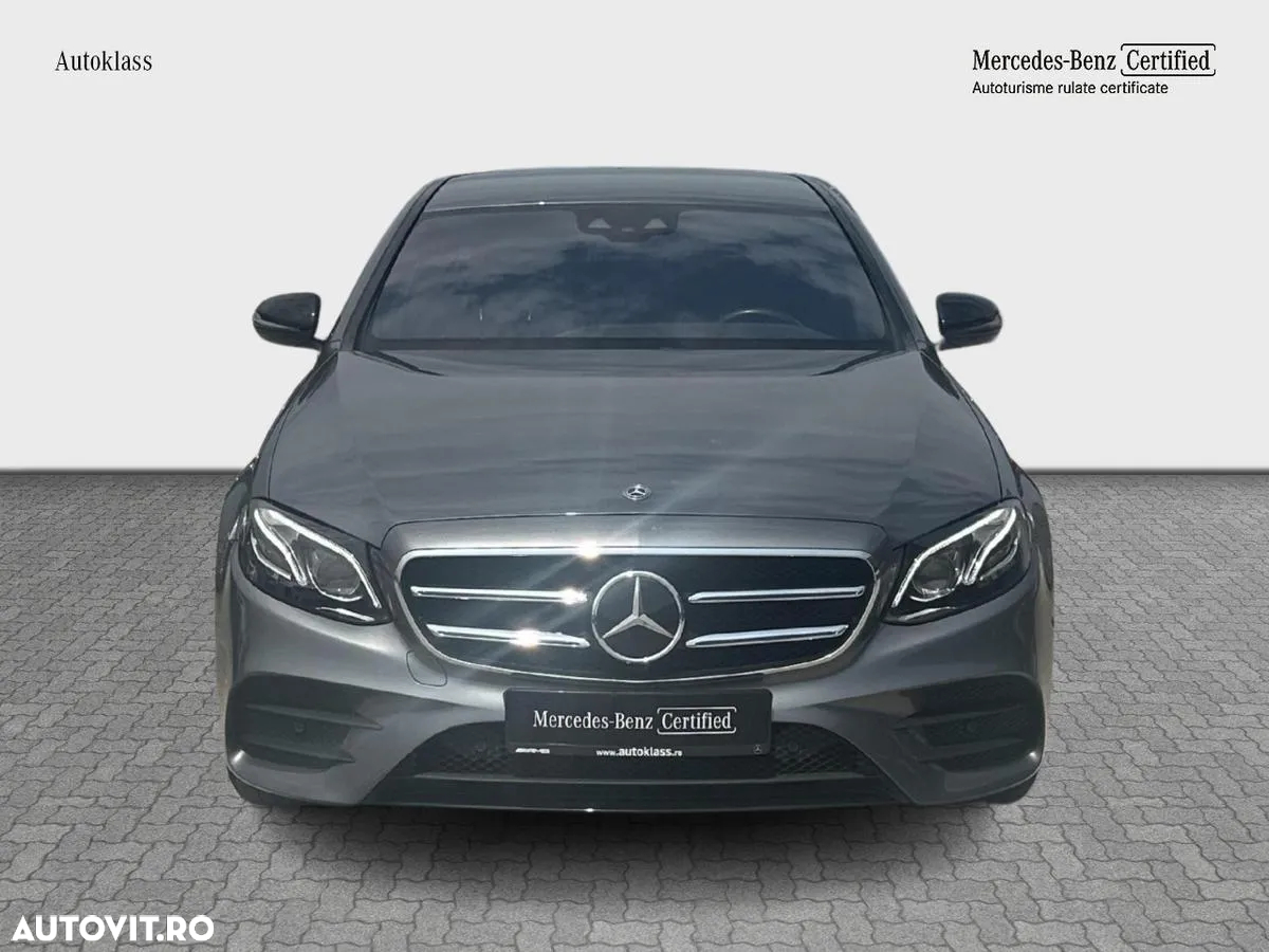 Mercedes-Benz E 200 4MATIC Aut. - 2