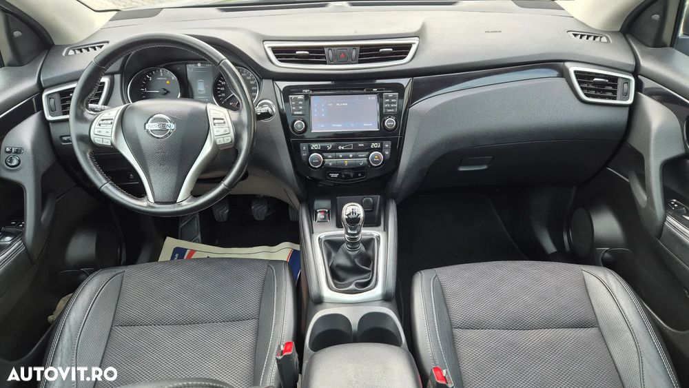Nissan Qashqai 1.5 DCI Start/Stop Tekna - 6