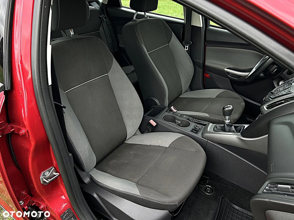 Ford Focus 1.6 TDCi DPF Champions Edition - 15