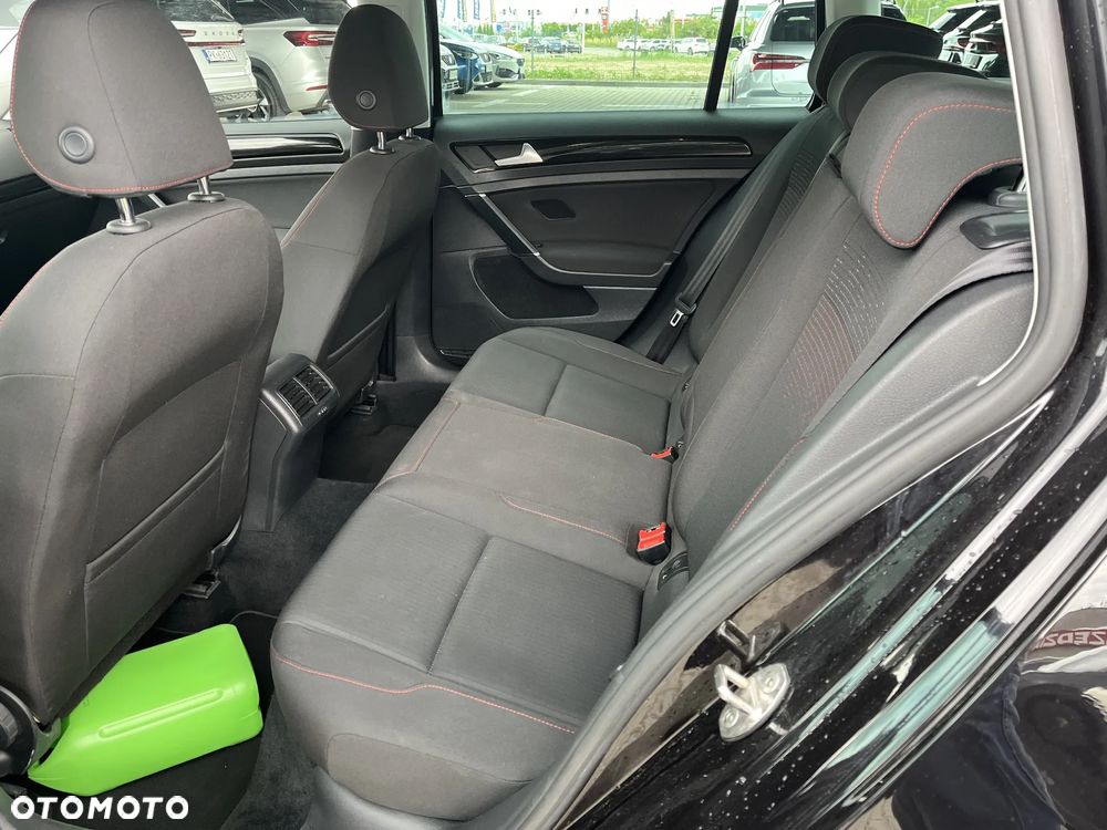 Volkswagen Golf 2.0 TDI BMT Highline DSG - 17