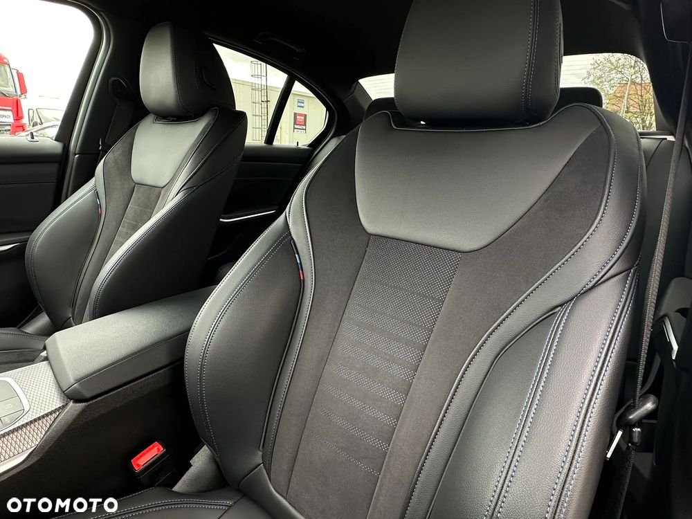 BMW Seria 3 318i M Sport - 20