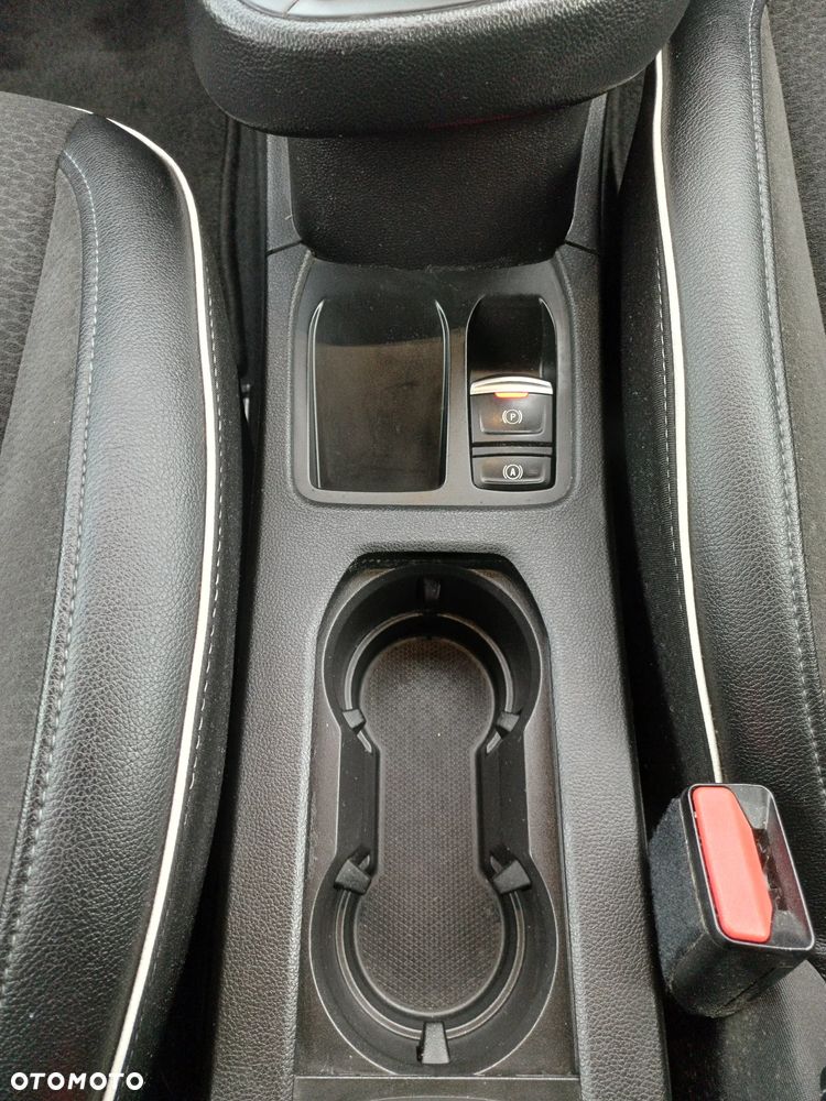 Renault Clio TCe 100 EXPERIENCE - 17