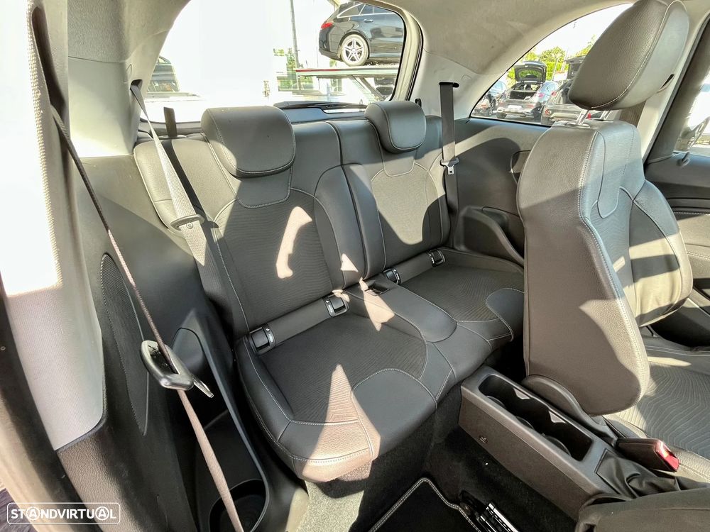 Opel Adam 1.2 Glam - 15