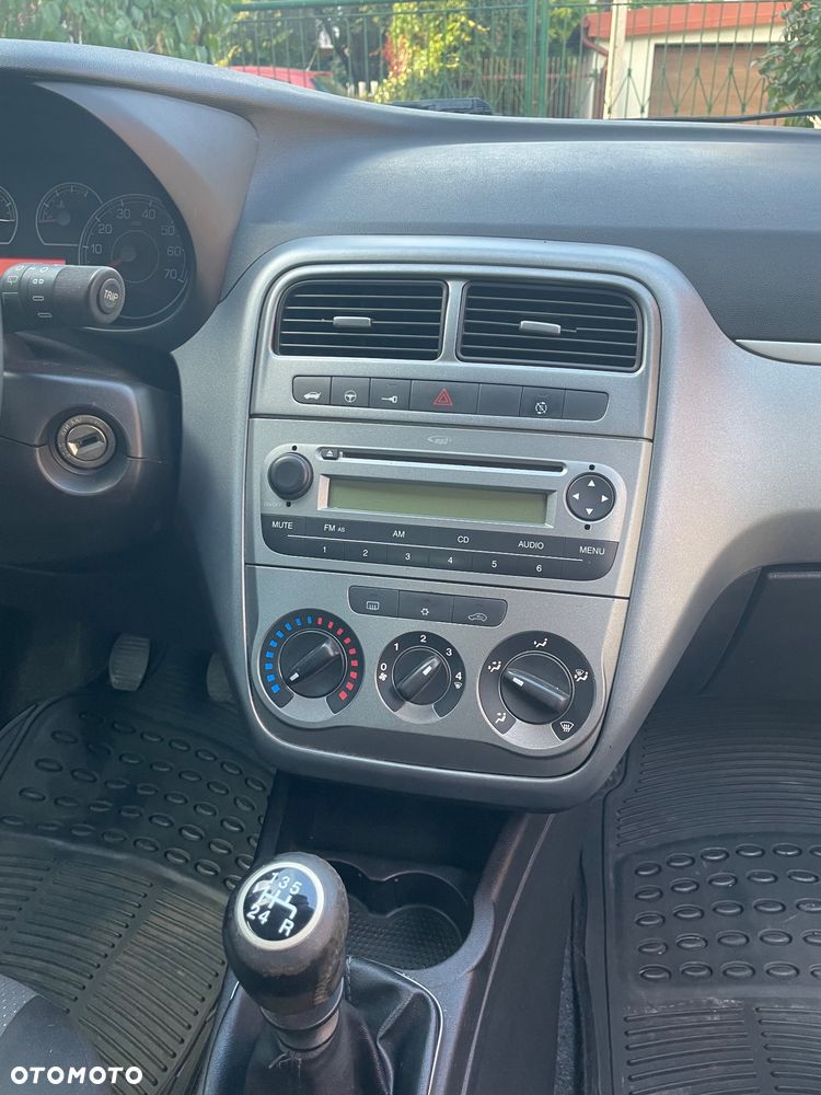Fiat Grande Punto - 6