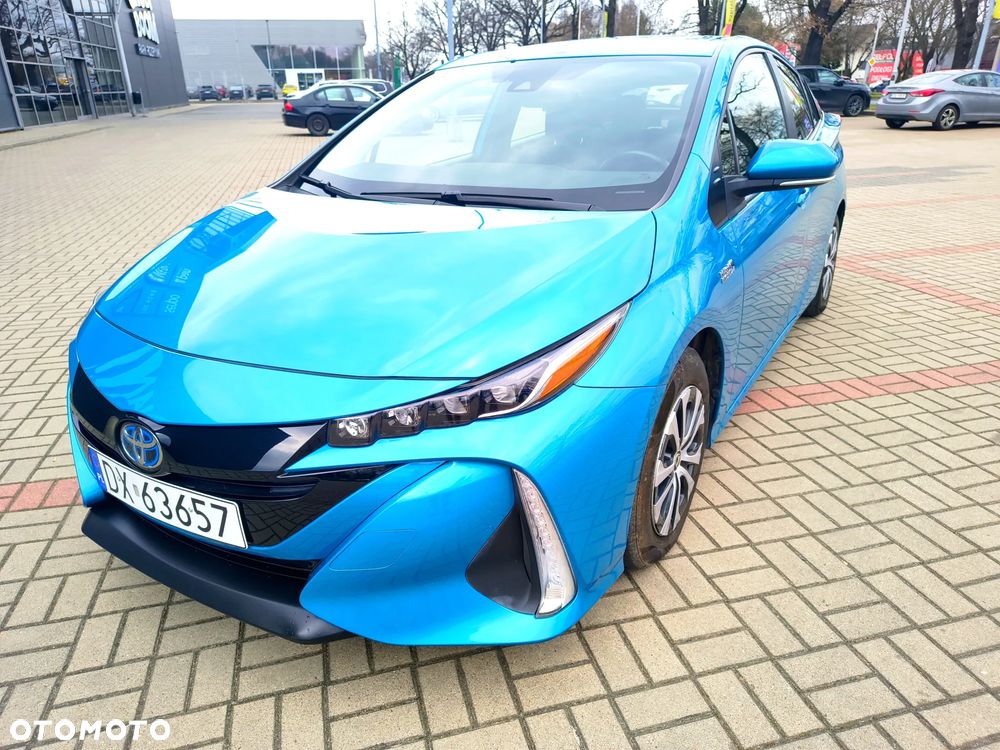 Toyota Prius (Hybrid) Comfort - 2