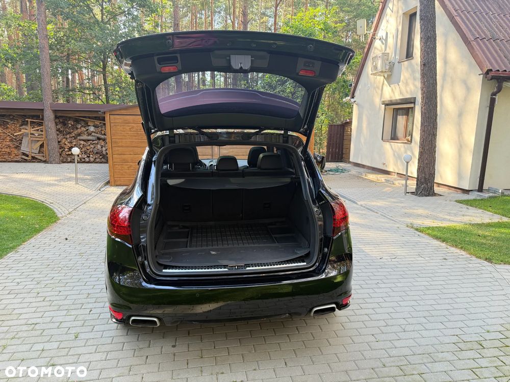 Porsche Cayenne - 10
