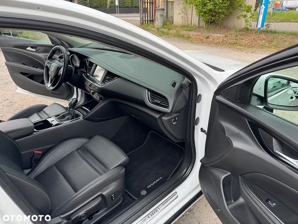 Opel Insignia - 31