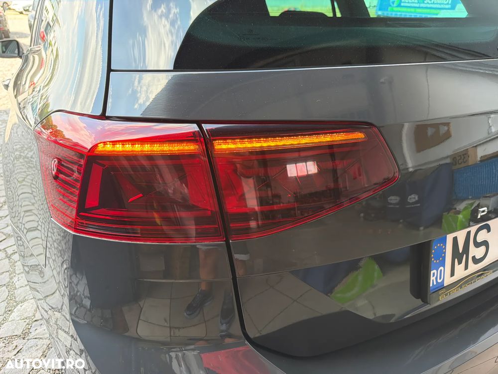 Volkswagen Passat 1.6 TDI SCR DSG Comfortline - 27