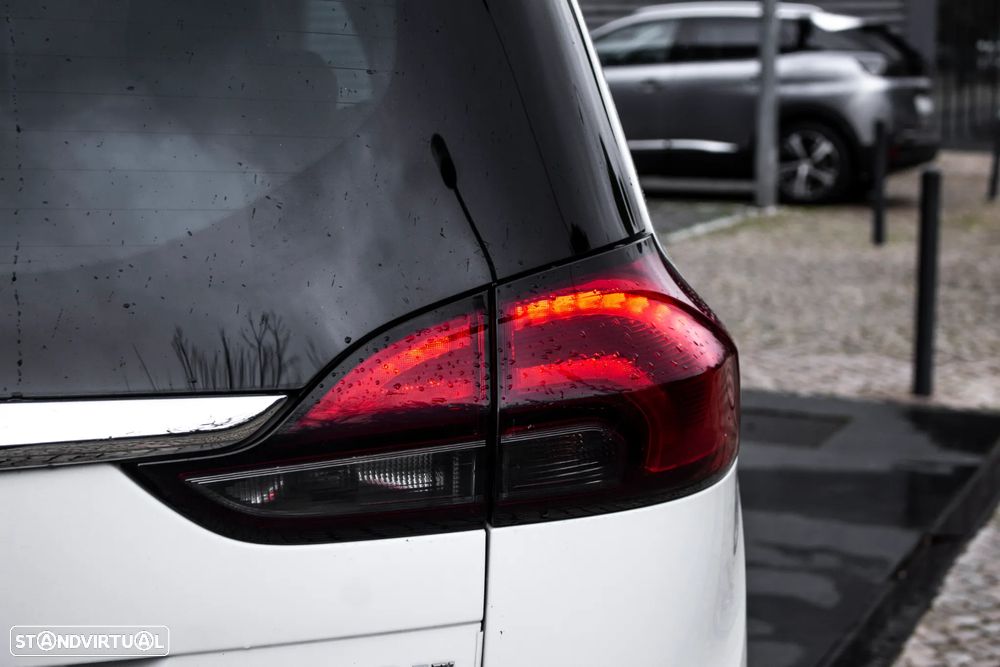 Opel Zafira 1.6 CDTi Executive - 11