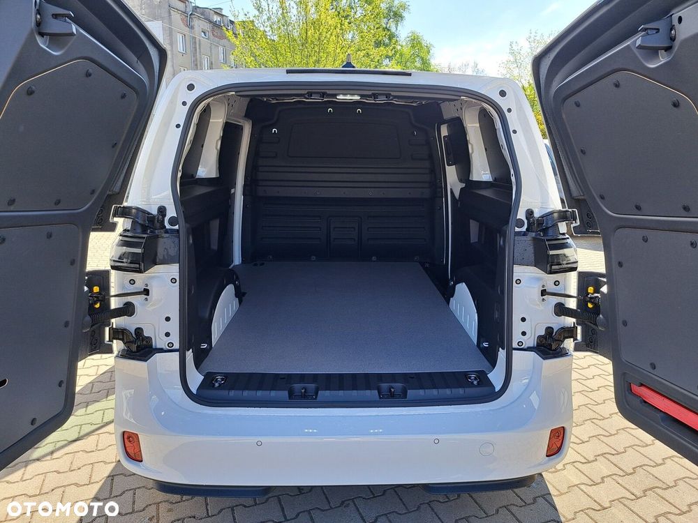 Volkswagen ID. Buzz - 8