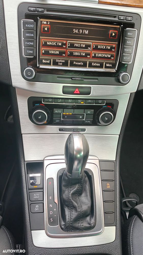 Volkswagen Passat Variant 2.0 TDI Blue TDI DSG Comfortline - 4