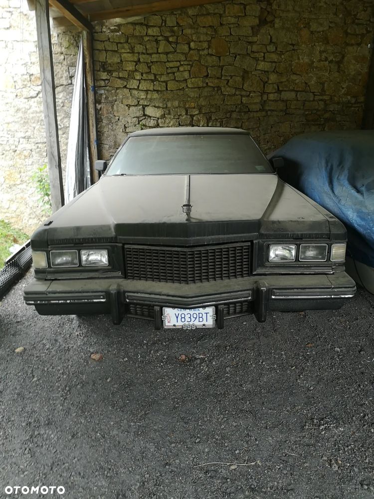 Cadillac Deville - 1