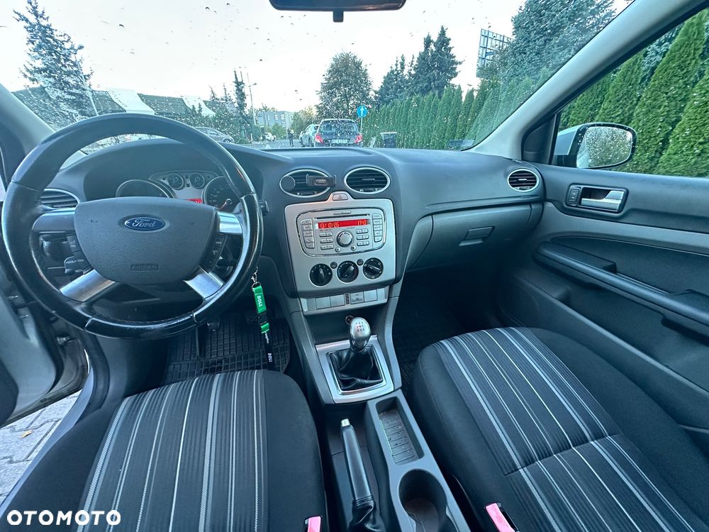 Ford Focus - 8