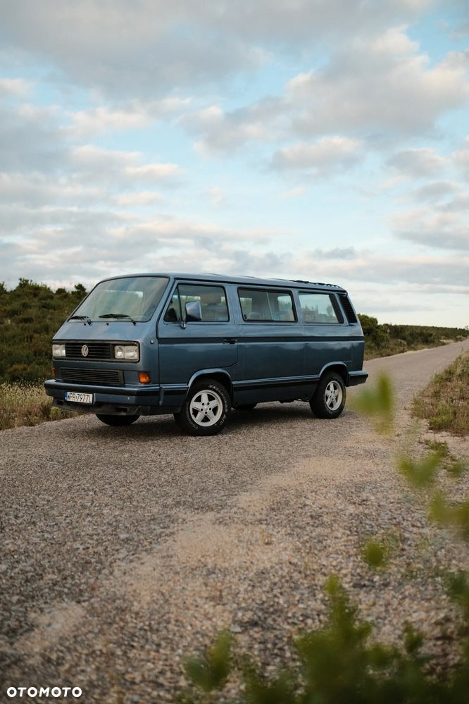 Volkswagen Multivan - 27