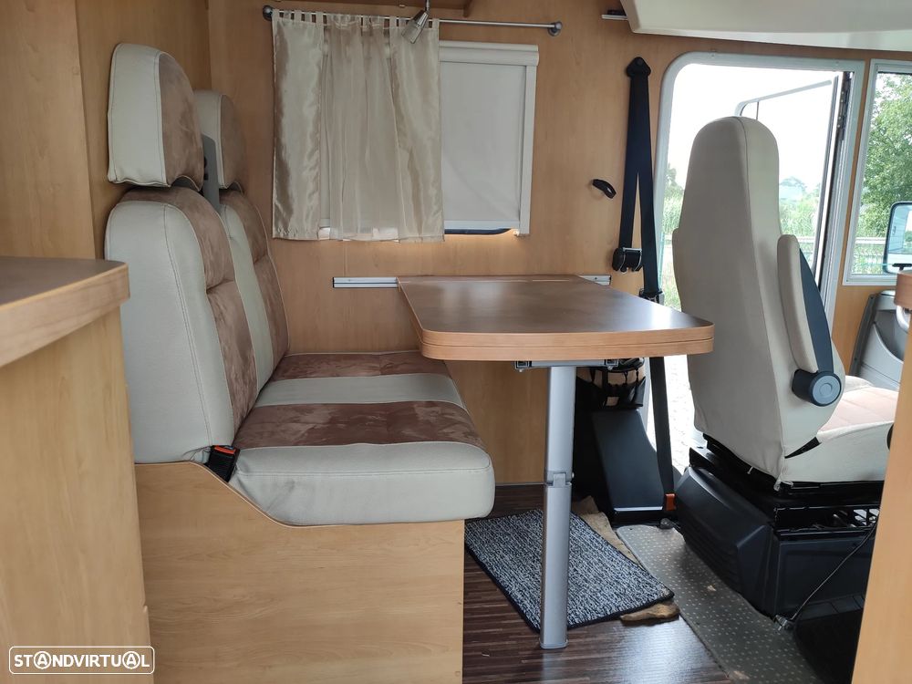 Pilote Aventura G730 Cama Central - 8