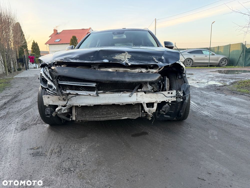 Mercedes-Benz Klasa C 220 CDI Avantgarde Edition - 7