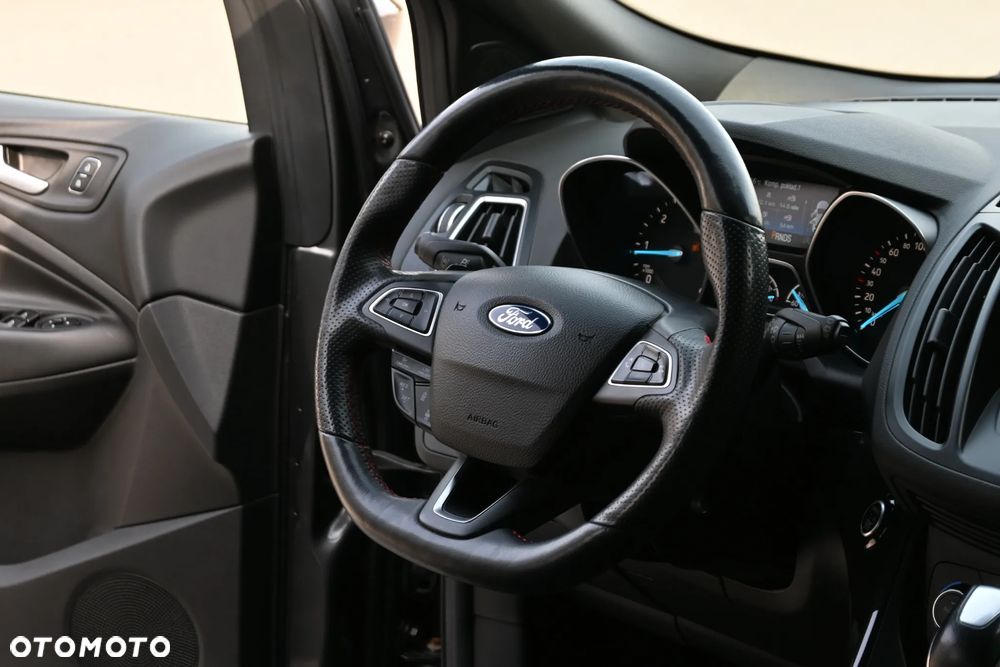 Ford Kuga 2.0 TDCi AWD ST-Line - 19