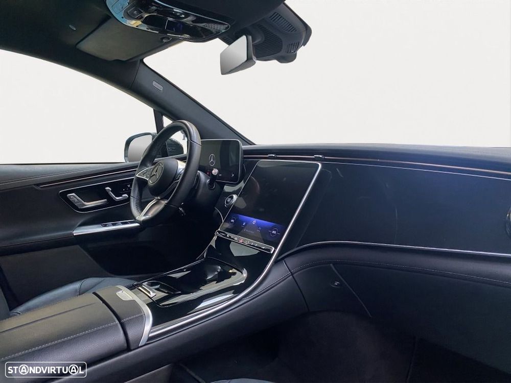 Mercedes-Benz EQE - 12