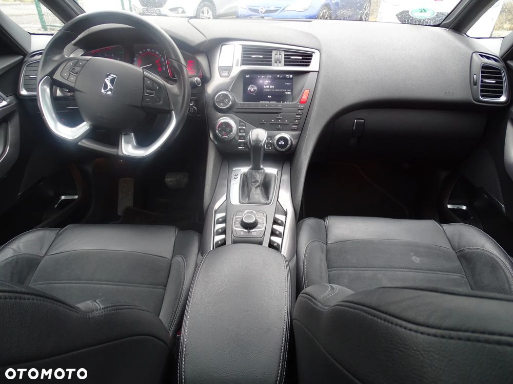 Citroën DS5 HDi 165 Business - 18