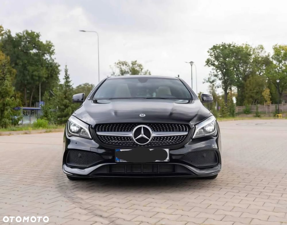 Mercedes-Benz CLA 250 4Matic 7G-DCT AMG Line - 10