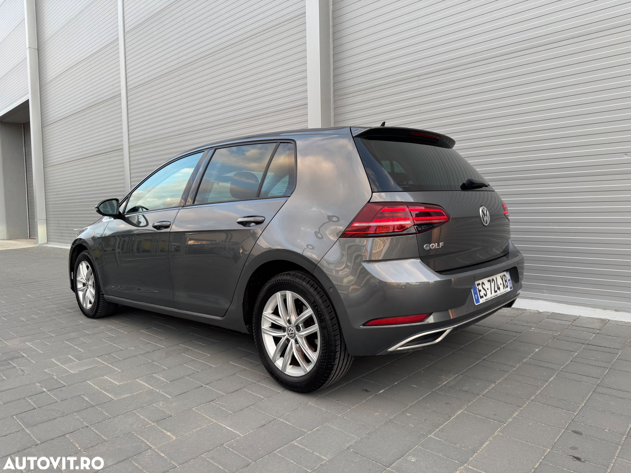 Volkswagen Golf Variant 1.6 TDI (BlueMotion Technology) DSG Comfortline - 3