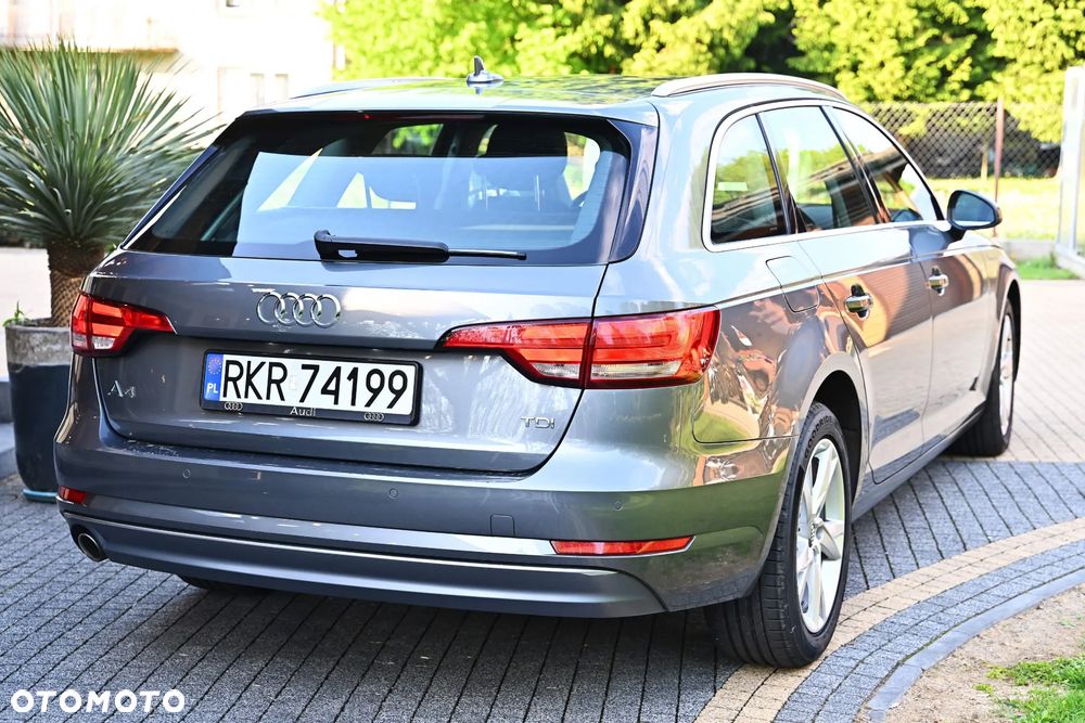 Audi A4 Avant 2.0 TDI Sport S tronic - 5