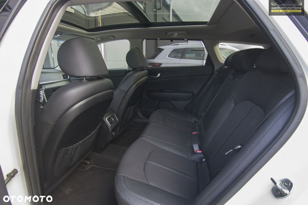 Kia Optima Sportagon 1.6 T-GDI DCT OPF Spirit - 32